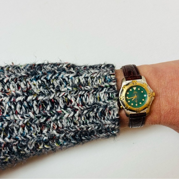 Vintage Timex Indiglo Women\'s Date Watch Green Dial Brown Leather Two Tone main image 10